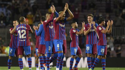 برشلونة تحت مطامع أندية الدوري السعودي