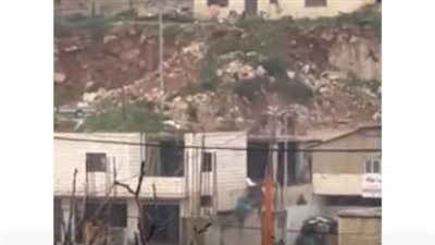 هروب جنود إسرائيليين عقب إطلاق نار نحوهم (شاهد) 