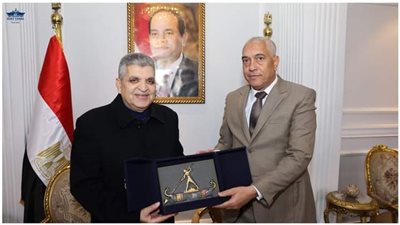 الفريق أسامة ربيع يقدم التهنئة للقيادات الأمنية بمحافظة الإسماعيلية