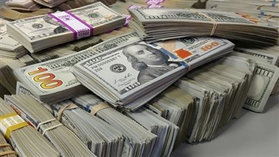  الأمن يتحفظ على مندوب إحدى الشركات لحيازته أموال مزورة 