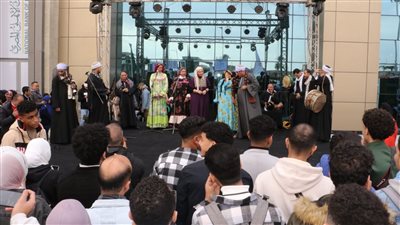 عروض فرقة النيل للآلات الشعبية تشعل الأجواء في معرض الكتاب