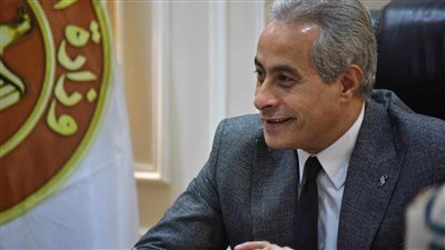 شحاتة يتابع الملاحظات الواردة على مشروع قانون العمل 