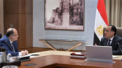 مدبولي يوجه بضرورة استمرار جهود توطين صناعة الدواء ودعم صادراته 