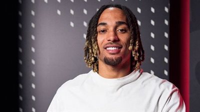 بايرن ميونخ يعلن تعاقده مع الفرنسي ساشا حتى 2028 رسميًا