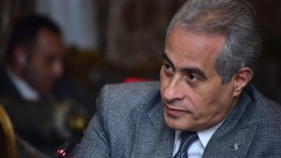 وزير العمل يعلن بدء تنفيذ برنامج الفحص المهني بين مصر والسعودية