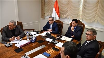 وزير الرياضة يلتقي أعضاء اللجنة العليا لسلسلة أندية نادي النادي