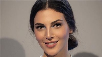 رزان جمال أمام محمد رمضان في 