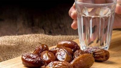 حكم تقديم الطعام والشراب لفاقد العقل في نهار رمضان