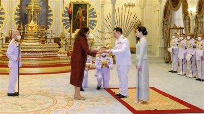 سفيرة مصر في تايلاند تقدم أوراق اعتمادها لملك البلاد