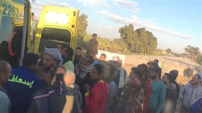 مصرع شخص في تصادم سيارة ودراجة نارية على طريق أسيوط أبنوب