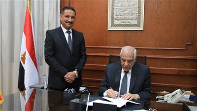 محافظ الجيزة يعتمد نتيجة الفصل الدراسى الأول للشهادة الإعدادية بنسبة نجاح 80.87%
