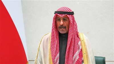 حكومة الكويت تؤدي اليمين الدستورية أمام البرلمان والأمير يبدأ أول زيارة خارجية له للسعودية