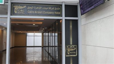 جولة لمحرري شئون الطيران لتفقد أعمال التطوير بمباني الركاب بمطار القاهرة الدولي