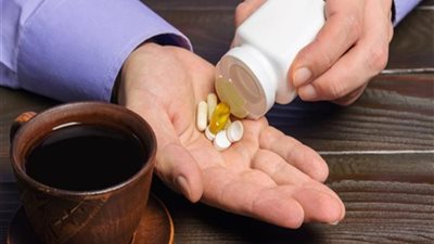 احذر.. مشروبات لا تتناولها عند أخذ الدواء| تشكل خطر على حياتك