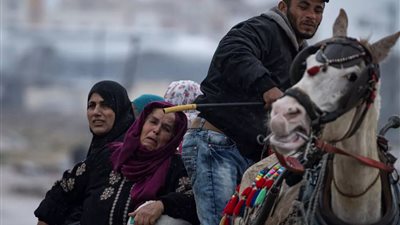 هائمون في الشوارع يحاصرهم البرد والجوع.. الآلاف يفرون من غرب غزة نحو رفح