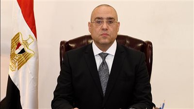 وزير الإسكان يتابع سير العمل بمشروعات المرافق وأعمال التطوير بـ5 مدن جديدة