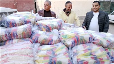 أسيوط: ضبط 1.5 طن سكر و1.75 طن أرز حاول بعض التجار تخزينها وحجبها عن البيع