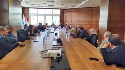 شعبة المواد البترولية تطالب بحل مشاكل محطات البنزين ومستودعات البوتجاز