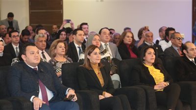 معرض القاهرة للكتاب .. وزيرة الثقافة تشهد ندوة حول دور الإعلام في توثيق جرائم الاحتلال