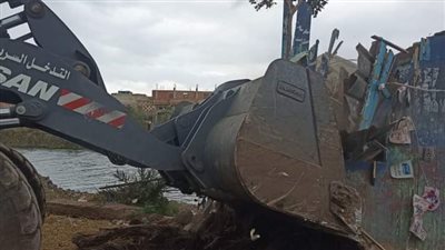 إزالة 90 متر على أملاك الرى خلال الموجة 22 بمركز المحلة 