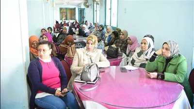 وزارة العمل تنظم ملتقى للسلامة والصحة المهنية بمشاركة ممثلو 55 شركة بقنا