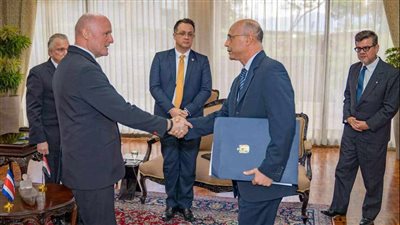 سفير مصر يقدم أوراق اعتماده في بنما وكوستاريكا