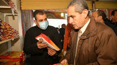 محافظ الغربية يفتتح منفذ  “معا ضد الغلاء “ بأسعار مخفضة بقرية كفور بلشاي 