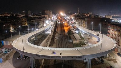 وزير النقل: بدء التشغيل التجريبي للكوبري الأعلى لمزلقان قويسنا 