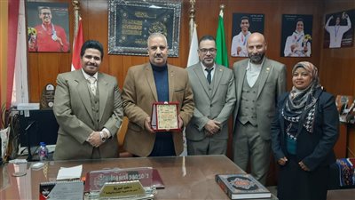 اتحاد شباب العمال يكرم وكيل وزارة الشباب والرياضة بالقليوبية