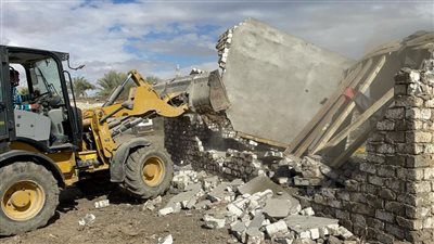 إزالة 10 حالات تعدٍ على الأراضي الزراعية بالفيوم 