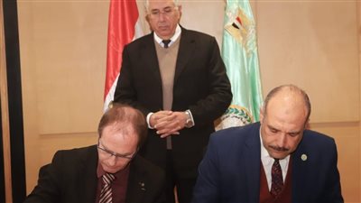 وزير الزراعة يشهد توقيع مذكرة مع الاتحاد الوطني الفرنسي لمنتجي تقاوي البطاطس