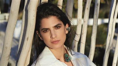 كارمن بصيبص تتألق بعيون عربية ومجوهرات إسلامية جذابة (صور)