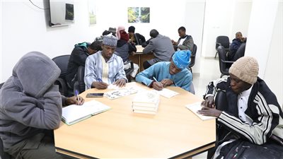 مدرسةالإمام الطيب تستقبل ٣٢ طالبًا وطالبة من نيجيريا لدراسة علوم القرآن