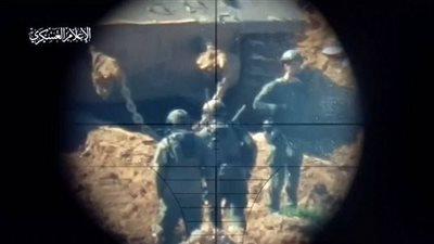 المقاومة الفلسطينية توثق مشاهد قنص وتفخيخ موقع بقوة إسرائيلية