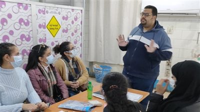 دورة تدريبية موسعة لأطباء العلاج الطبيعي بقنا