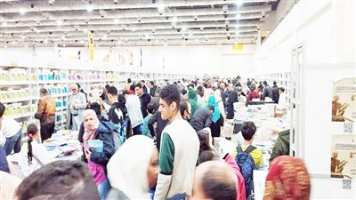 معرض القاهرة للكتاب يسحر قلوب وعقول عشاقه ومحبيه