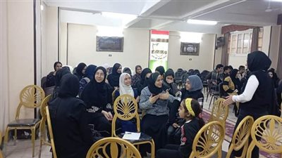 جلسات تفاعلية عن صحة المراهقين والزواج المبكر والقسري بمركز شباب أبو كبير  