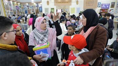 قصور الثقافة: برنامج “أهل مصر” نظم زيارات أبناء المحافظات لمعرض الكتاب