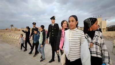  الداخلية تنظم رحلات ترفيهية لأسر الشهداء احتفالا بعيد الشرطة.. صور