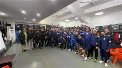 مجلس إدارة إنبي يجتمع باللاعبين في تواجد المدرب الجديد سيد ياسين