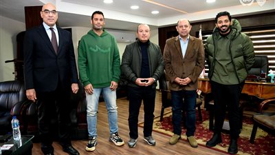 مجلس إدارة الزمالك يكرم محمد عبد المنصف 