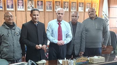 أمن جامعةِ أسيوط يعثرُ على سبيكةٍ ذهبيةٍ تزنُ 31 جراما ويسلمها إلى صاحبها