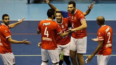 رجال طائرة الأهلي يفوز على القناة في الدوري