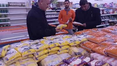 ضبط 153 مخالفة تموينية في حملات بالمنيا 