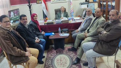 وكيل تعليم الأقصر يعقد اجتماعاً مع ممثلي الأكاديمية المهنية للمعلم 