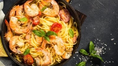 جديي سفرتك وحضري مكرونة بالجمبري