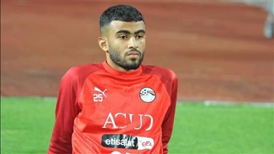 مدافع الجونه يوقع للزمالك.. والمتحدث الرسمي ينفي