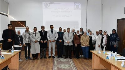 انطلاق دورة تدريب المدربين بمركز تنمية الموارد البشرية جامعة قناة السويس