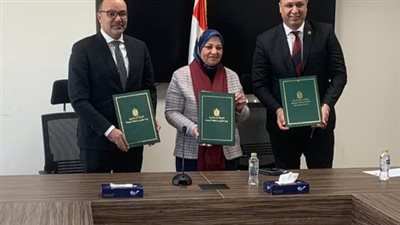 توقيع عقد تحويل الكابلات الهوائية إلى أرضية فى القنطرة