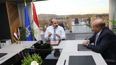 محافظ أسوان يعتمد نتيجة الفصل الدراسي الأول للشهادة الإعدادية